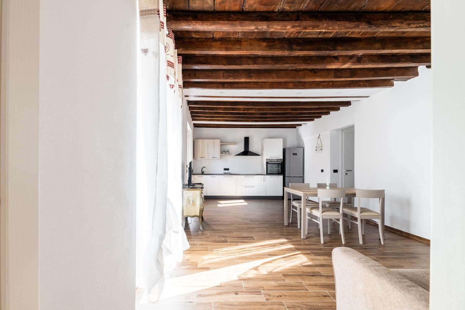 Giano Host - Gozzano, Simple Pleasures Apartment Genua