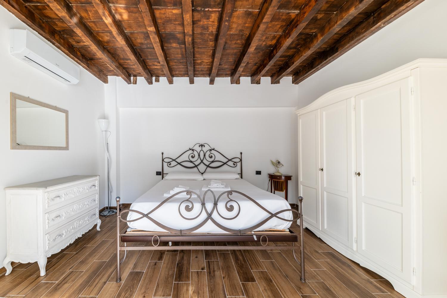Giano Host - Gozzano, Simple Pleasures Apartment