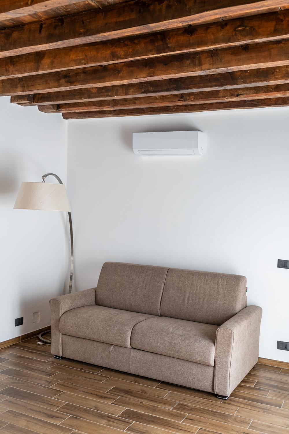 Apartment Giano Host - Gozzano, Simple Pleasures *